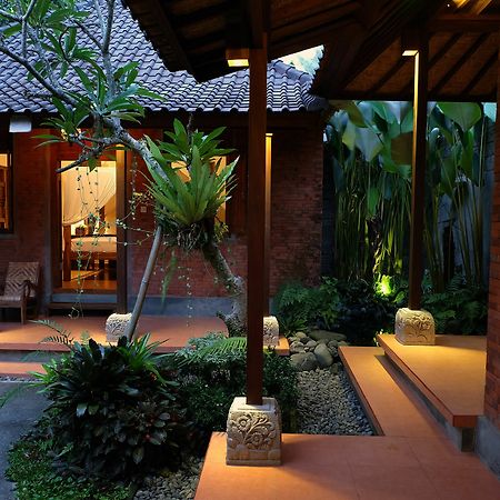 Nurada Cottage Ubud Esterno foto